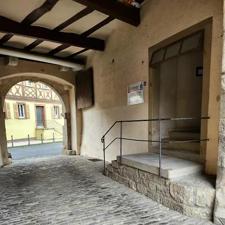 Henneberger Hof Goldstueck * Münnerstadt