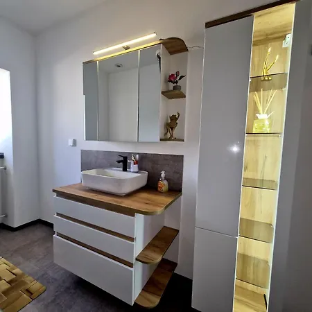 Апартаменты Henneberger Hof Goldstueck *